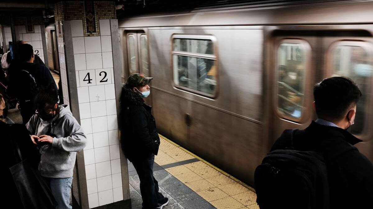 Décès du fils de l'écrivain Paul Auster, qui était accusé de la surdose mortelle de son bébé