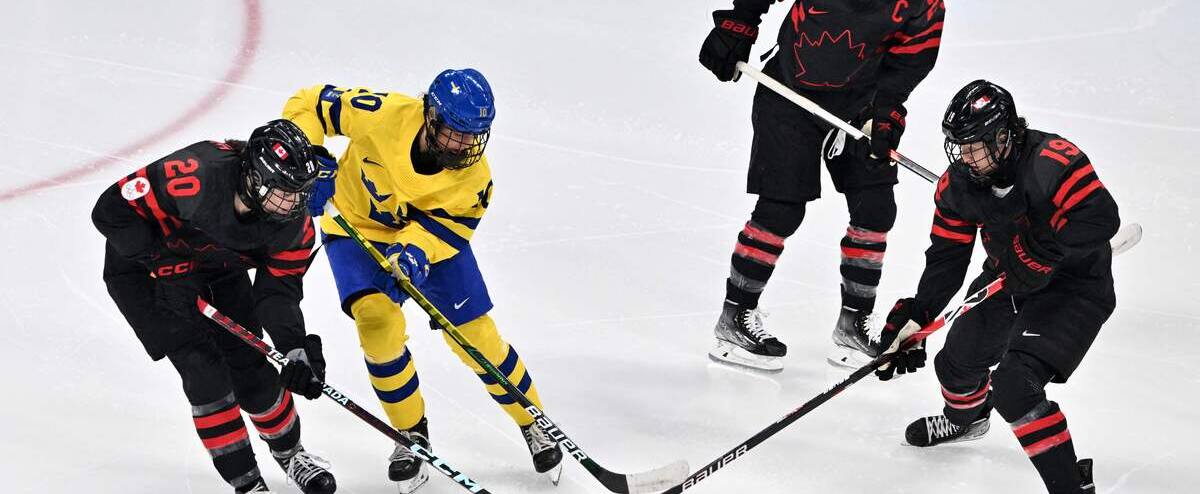 Jeux de Pékin: Marie-Philip Poulin et le Canada passent en demi-finale