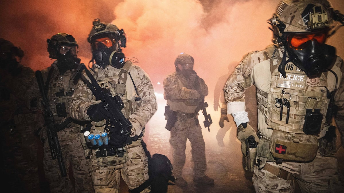 Tensions à Minneapolis: Donald Trump menace d'invoquer l'Insurrection Act, ce qui lui permettrait de déployer l'armée