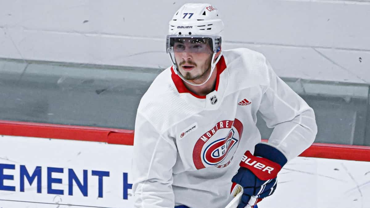 Canadien: Kirby Dach rate l’entraînement