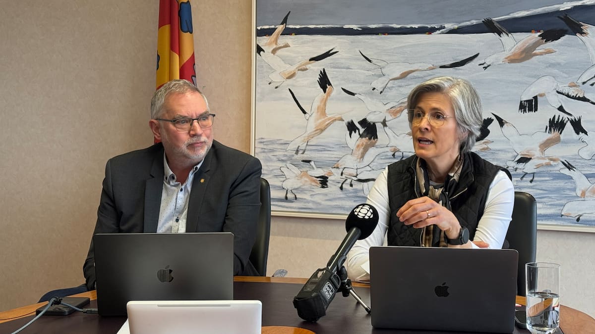 La direction de l’Université Laval critiquée: la rectrice se défend de manquer de transparence