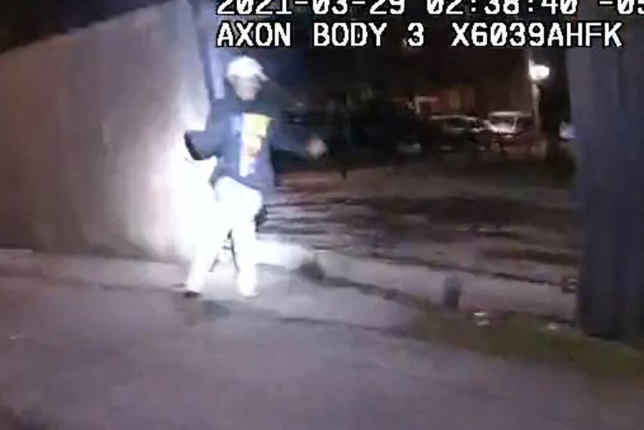 Image principale de l'article La vidéo d’un policier abattant un ado de 13 ans