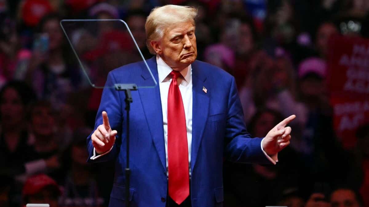 Harris accusée d’avoir «détruit» les États-Unis: le rassemblement de Trump marqué par des insultes et des blagues vulgaires