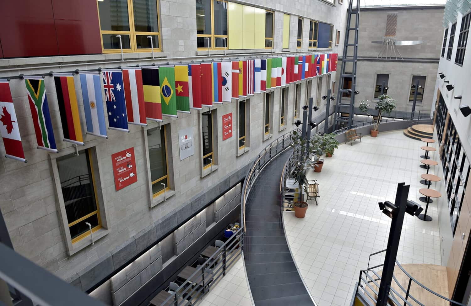 Un centenaire à l’image de FSA ULaval | JDQ