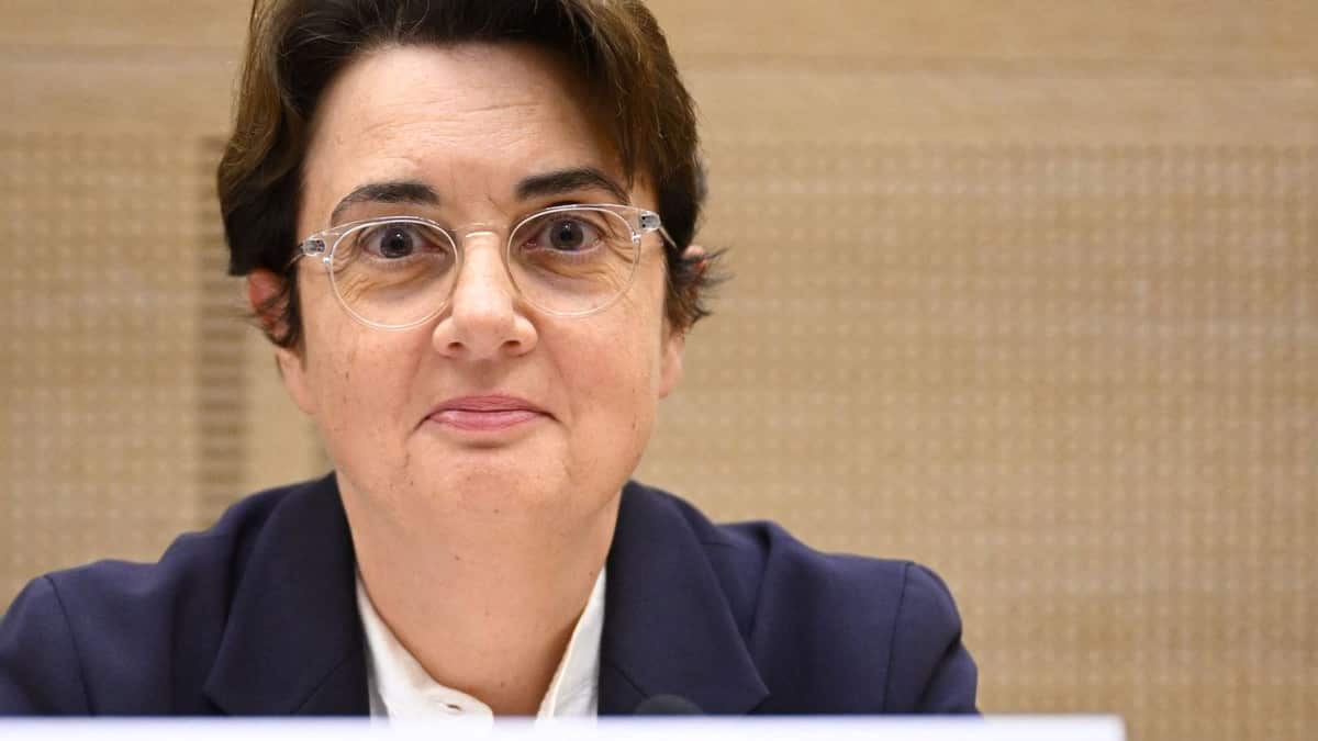 La directrice du Louvre admet un système de surveillance extérieure «très insuffisant»