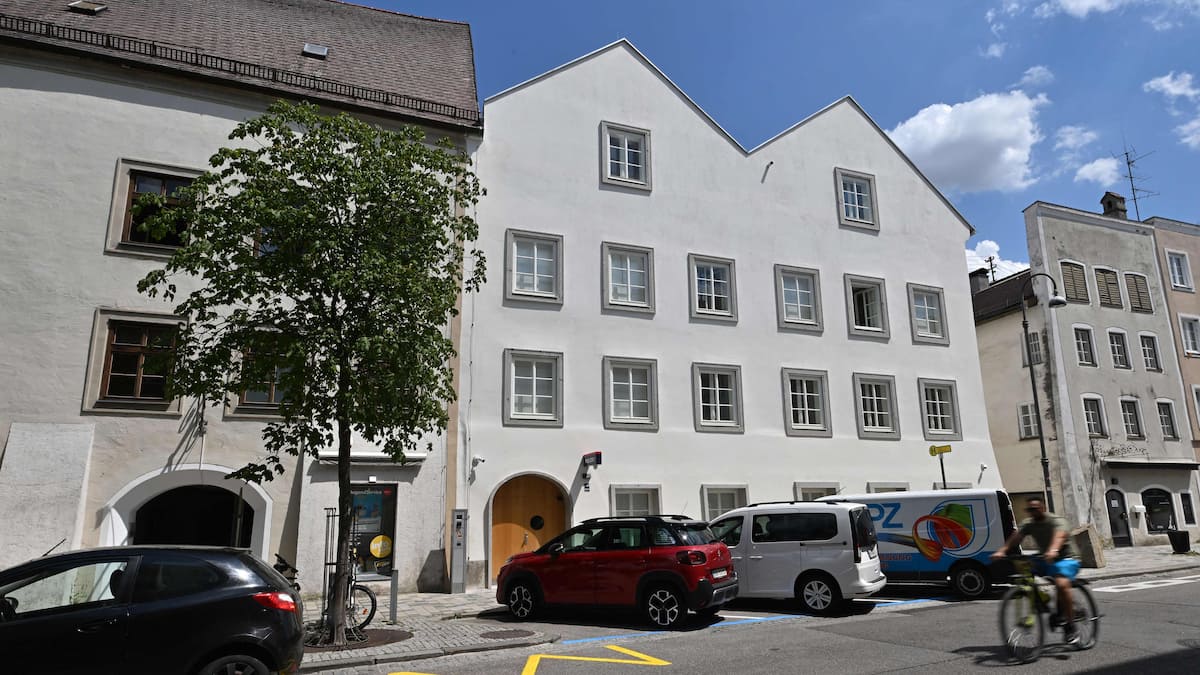 Austria opens police station in Hitler’s birthplace Austria opens police station in Hitler’s birthplace