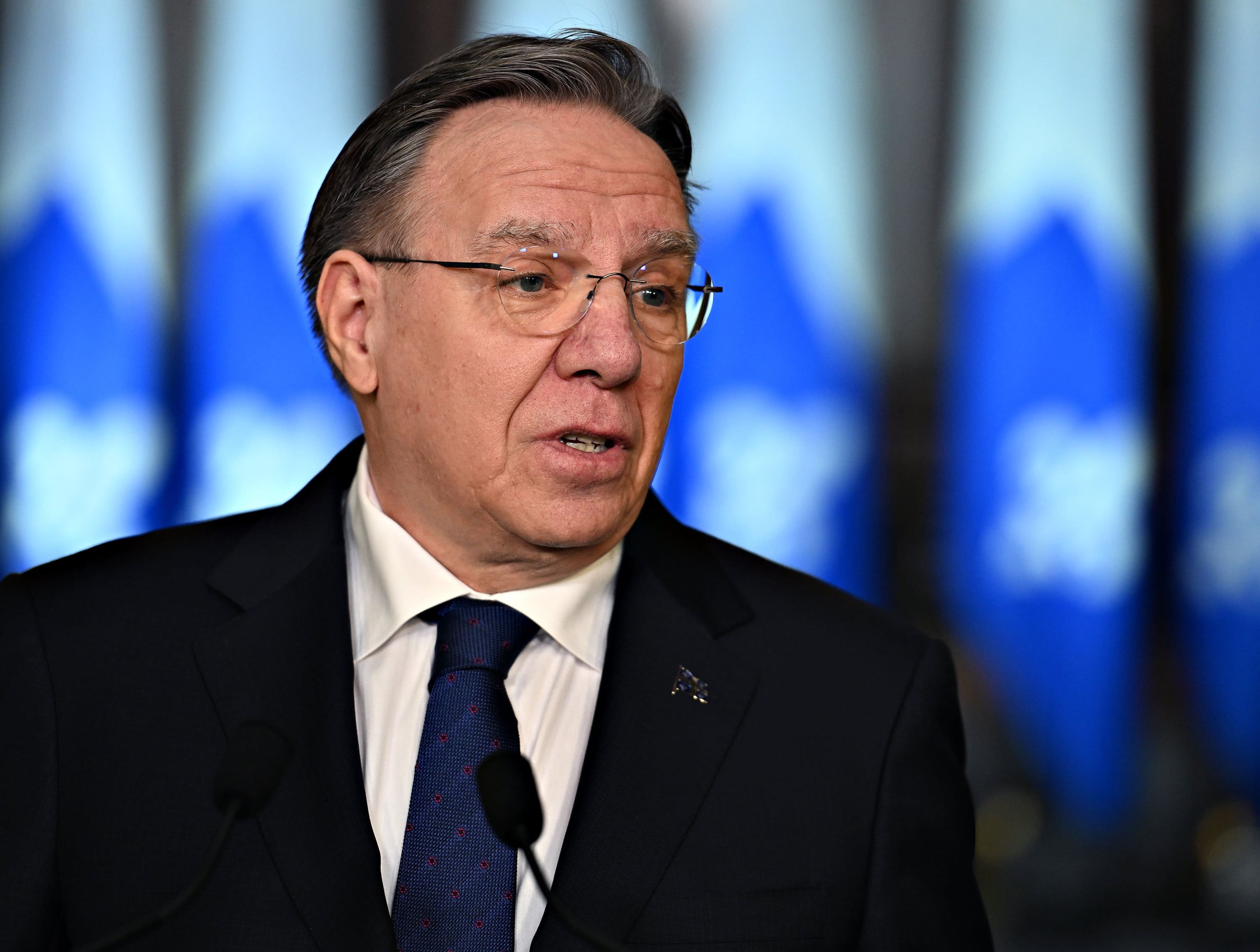 François Legault défend mal sa troisième voie