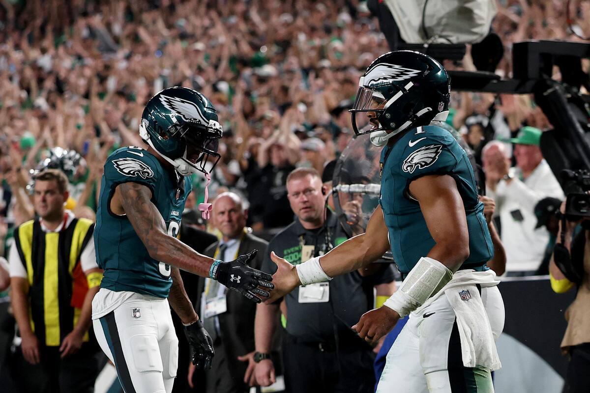 Les Eagles l’emportent... sans jouer en champions