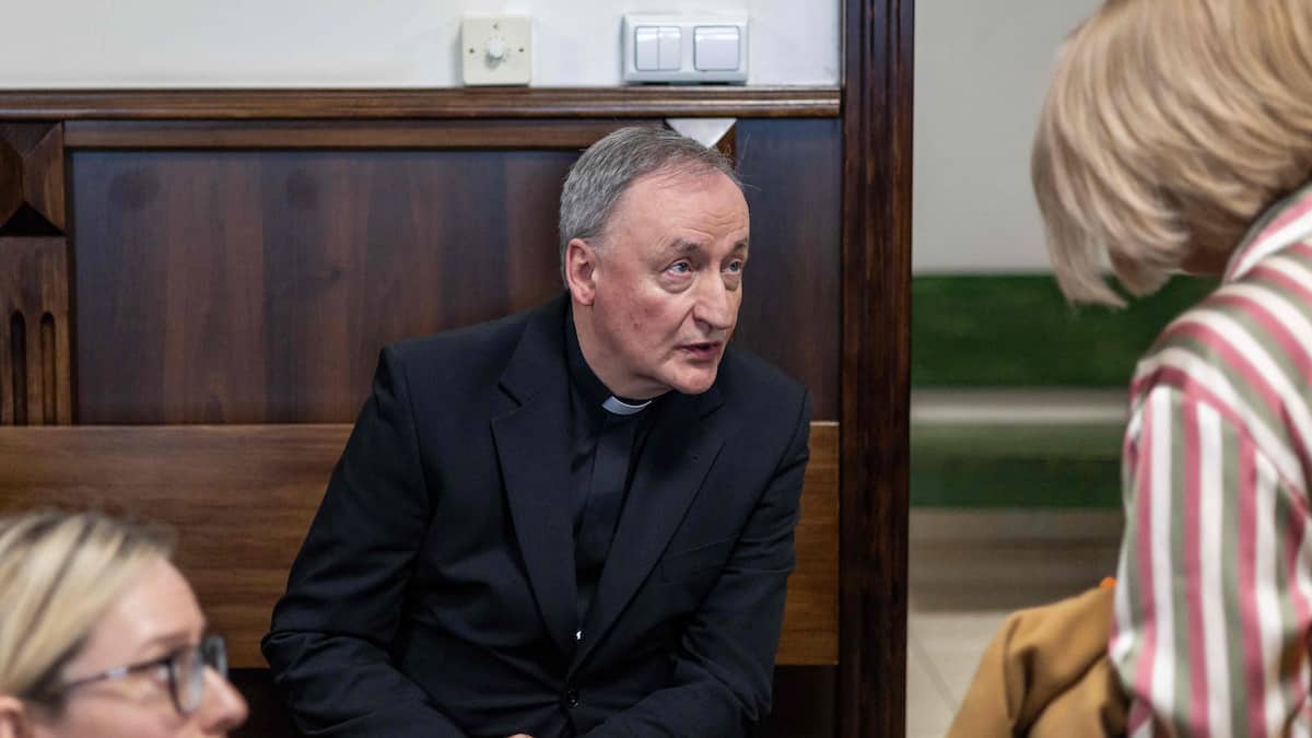 Procès inédit: un évêque jugé pour avoir couvert des actes pédocriminels