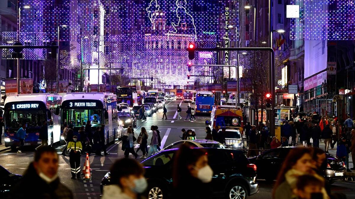 L'Espagne réduit la quarantaine pour les cas positifs de COVID-19