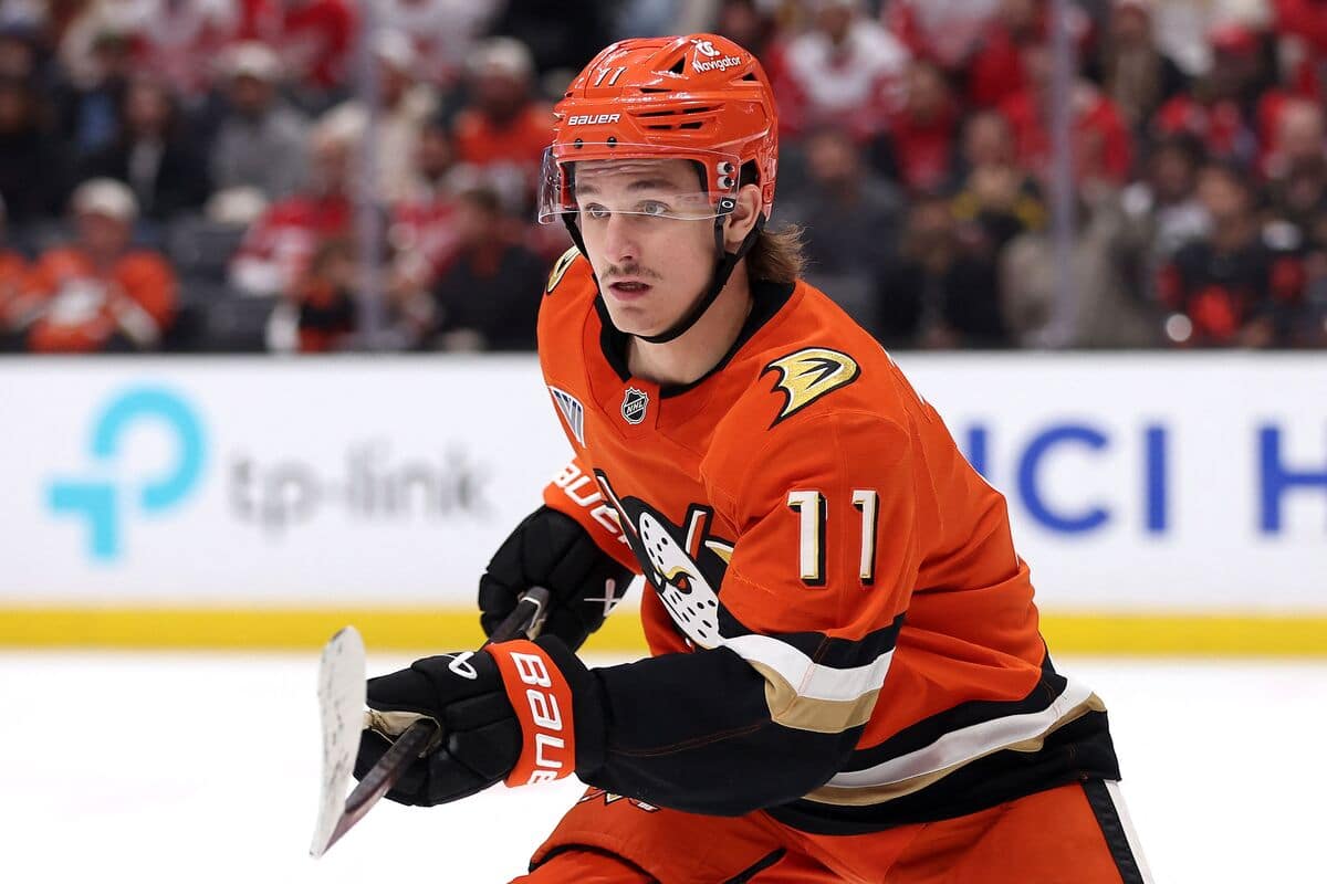 Apr&egrave;s des mois de sp&eacute;culation, Trevor Zegras change enfin d&rsquo;adresse