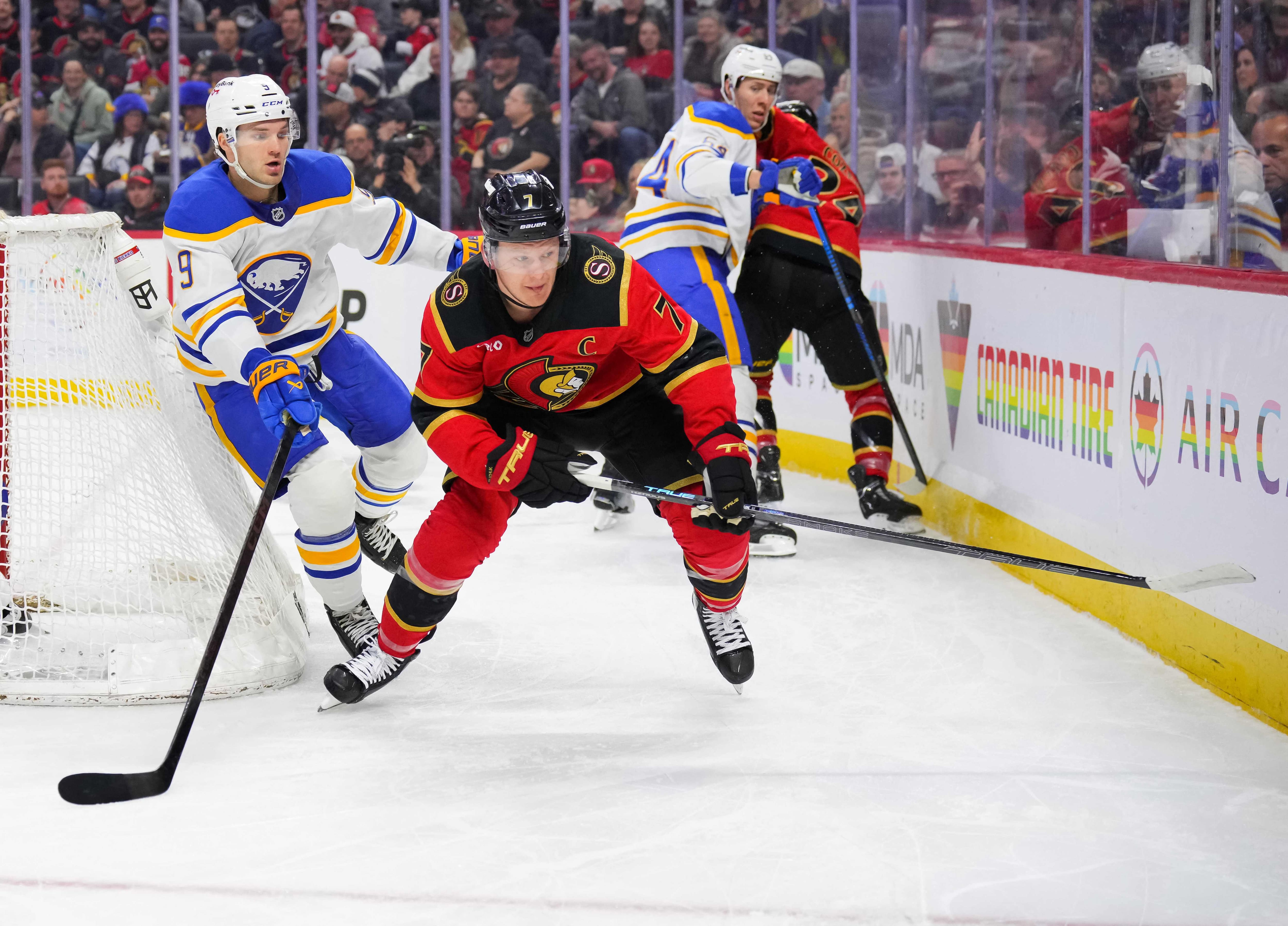 Dans la tourmente, Brady Tkachuk défend son père: «ses propos ont été transformés et déformés»