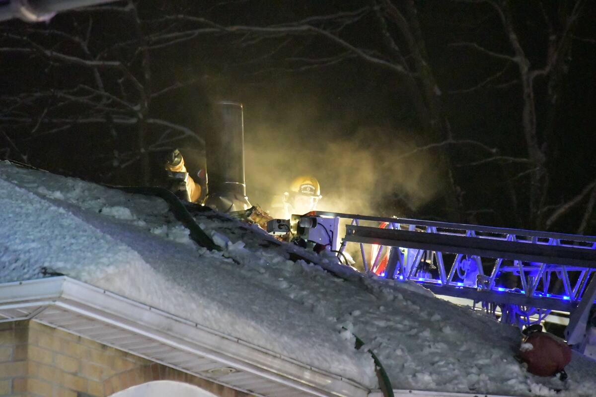 Un incendie ravage un bâtiment résidentiel à Québec | TVA Nouvelles