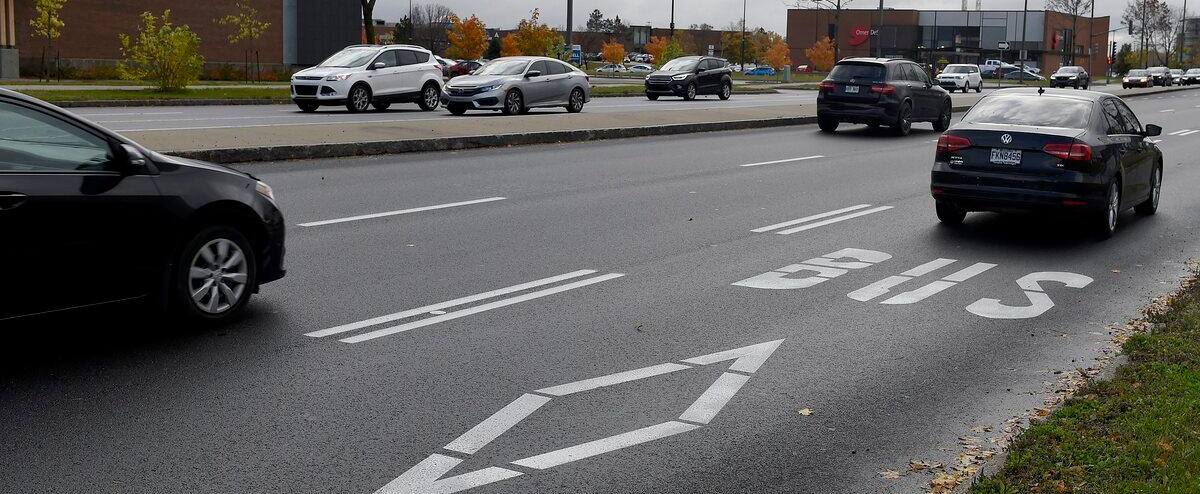 Trois nouvelles voies réservées à Montréal