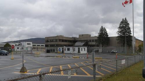 Eclosion De Covid 19 A La Base Militaire De Valcartier Tva Nouvelles Eclosion De Covid 19 A La Base Militaire De Valcartier Tva Nouvelles