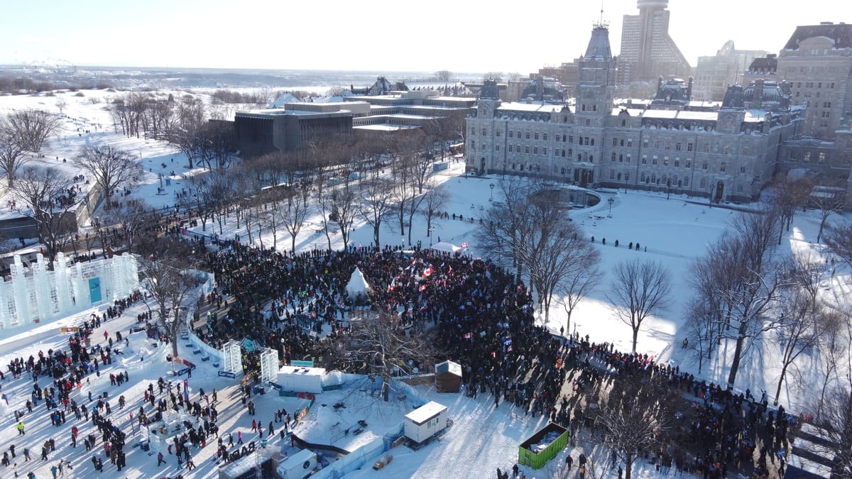 Nouvelles r&egrave;gles &agrave; Qu&eacute;bec pour la manif: sans permis, les spectacles seront &laquo;ill&eacute;gaux&raquo;, tranche Bruno Marchand