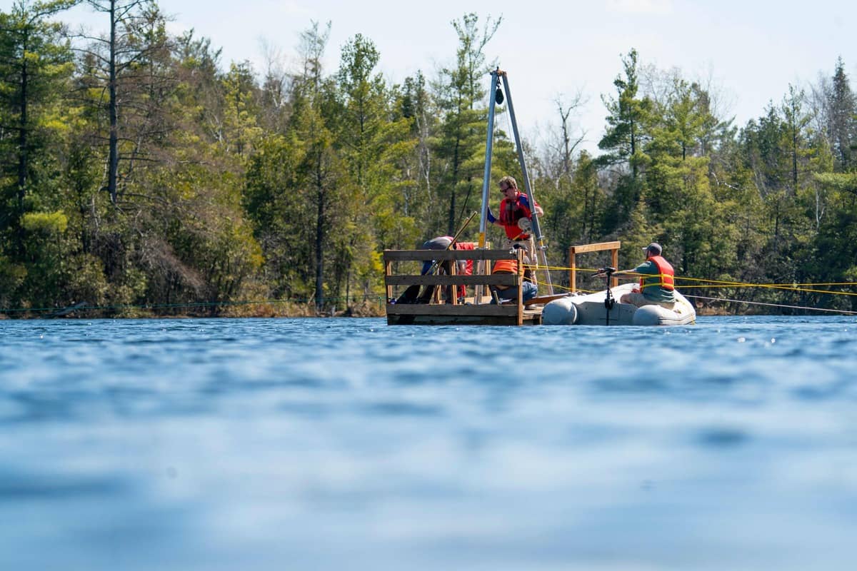 Ontario les secrets du lac Crawford se dévoilent aux scientifiques JDM