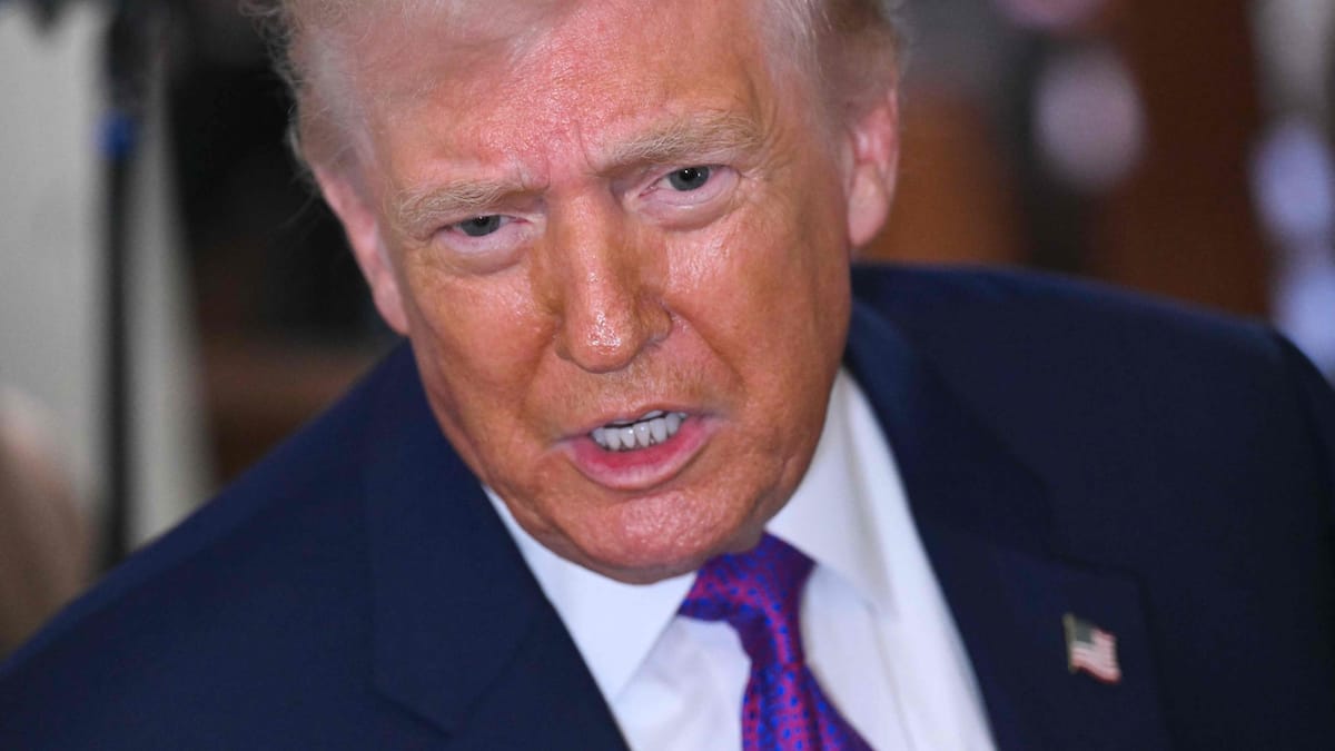 Donald Trump juge «très triste» l'arrestation de l'ex-prince Andrew