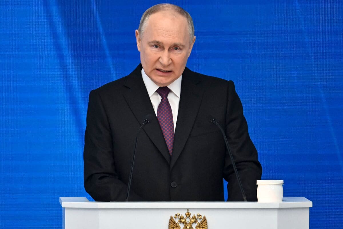 Poutine juge que les menaces occidentales cr&eacute;ent un &laquo;r&eacute;el&raquo; risque de conflit nucl&eacute;aire