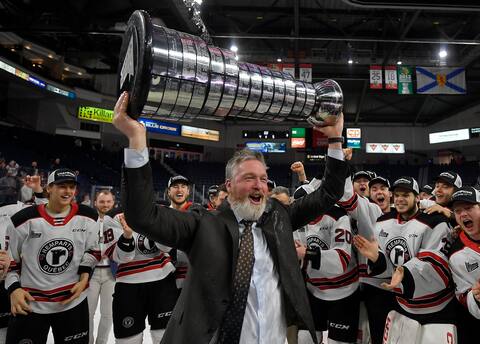 Before winning the Memorial Cup less than a week ago, Patrick Roy and the Remparts first won the Gilles Courteau Trophy as QMJHL champions.