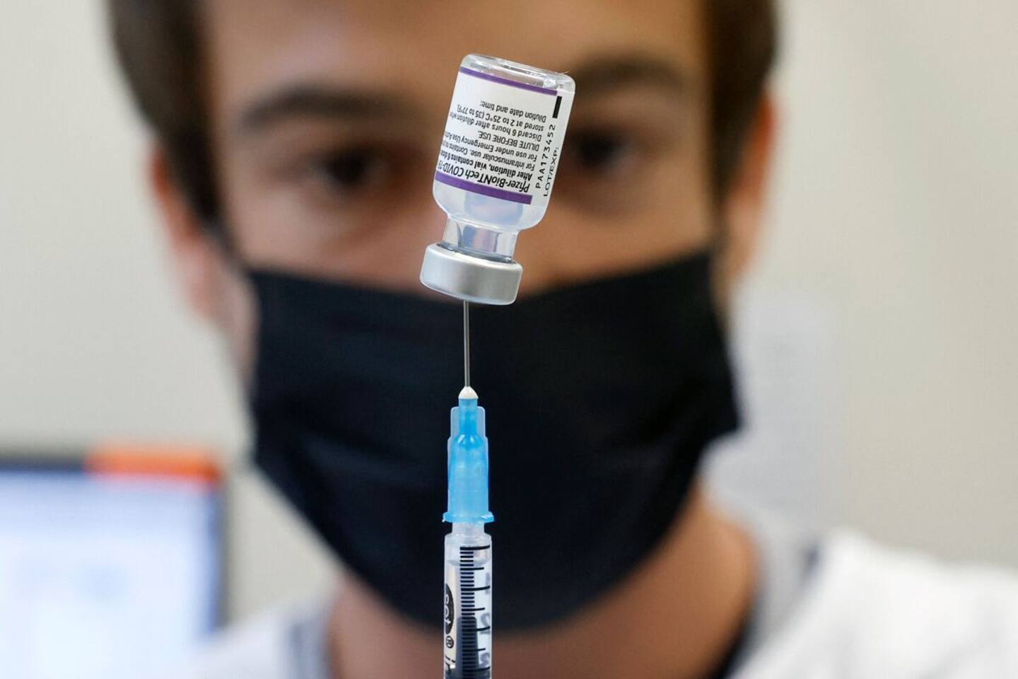 Vaccin contre la COVID-19: l’efficacité de la troisième dose démontrée Vaccin contre la COVID-19: l’efficacité de la troisième dose démontrée