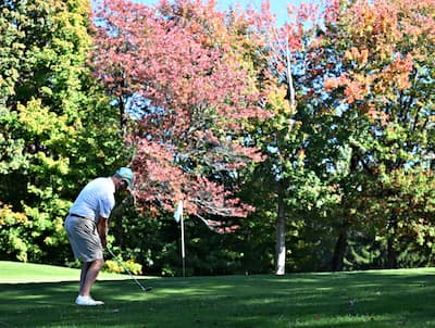 Exceptional weather: golden deals for Quebec golf courses in September