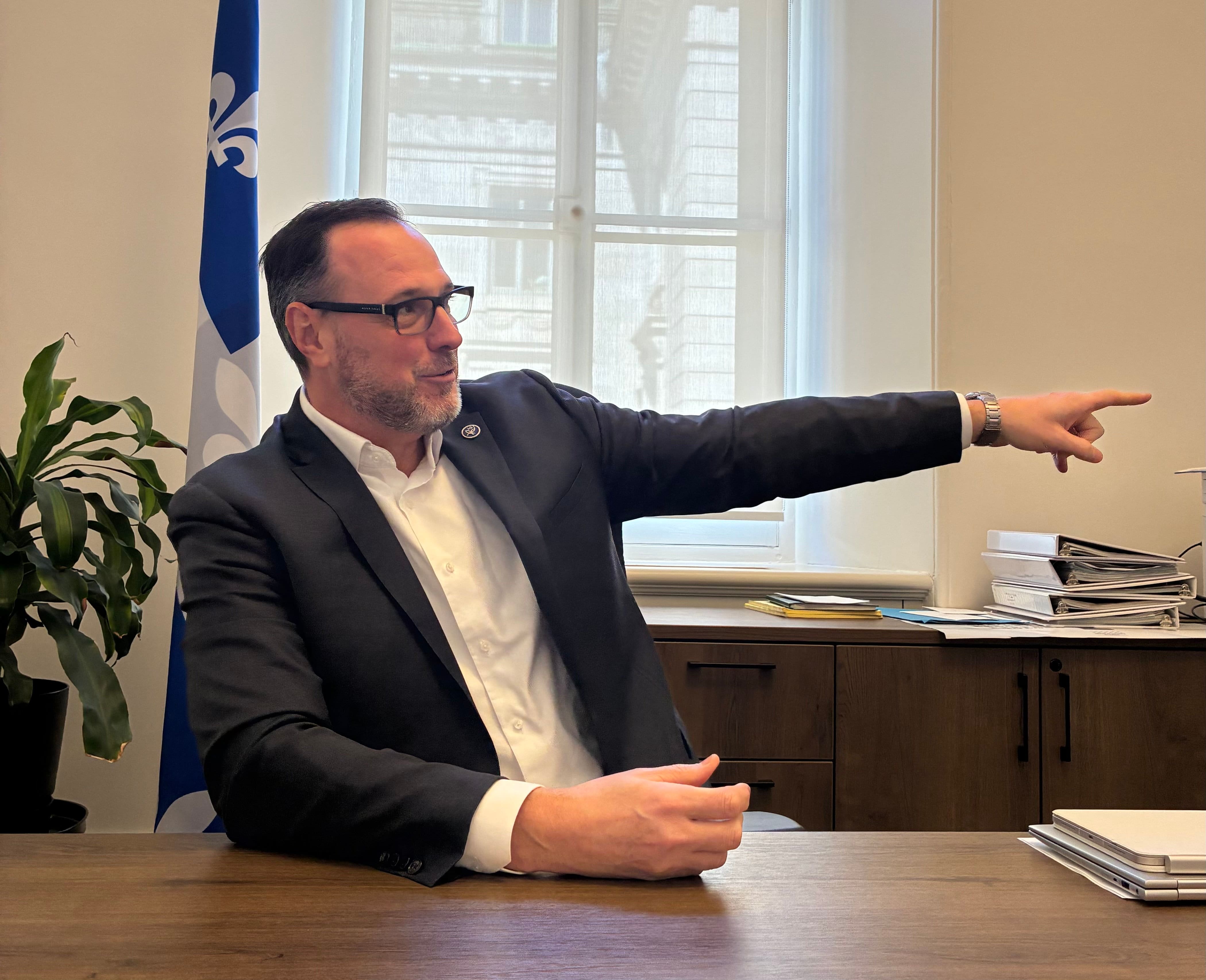 Fin des prières de rue et des signes religieux dans les CPE: «Plus fort que la loi 21!», selon le ministre Roberge