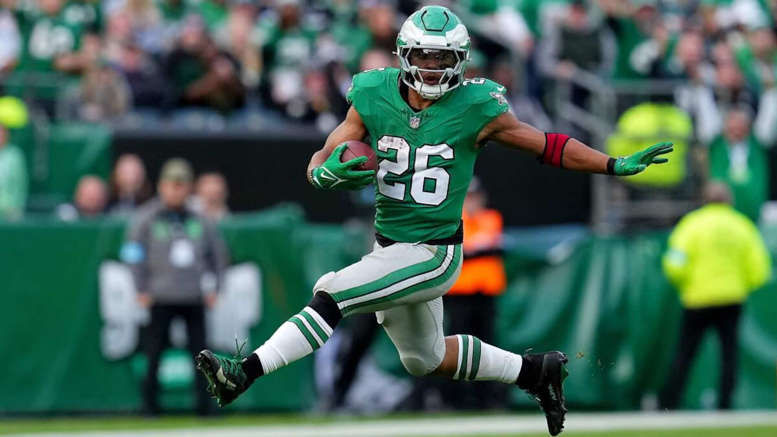 Photo: tvasports.ca NFL Predictions: Joe Burrow, Jahmyr Gibbs and Will Anderson Jr. Picked for Individual Honors