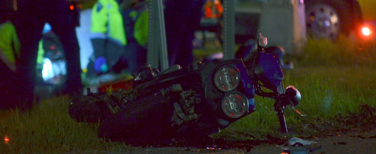 Un ado gravement blessé après avoir été éjecté de son scooter
