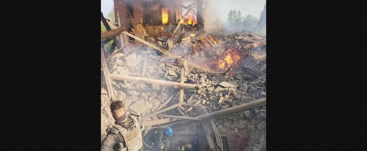 60 disparus dans le bombardement d'une école dans l'est de l'Ukraine