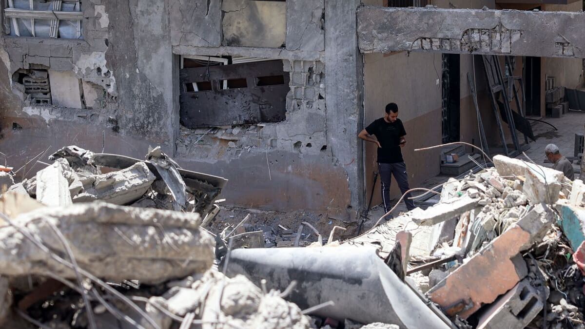 Bombardements israéliens à Gaza, tensions à la frontière libanaise et au Yémen