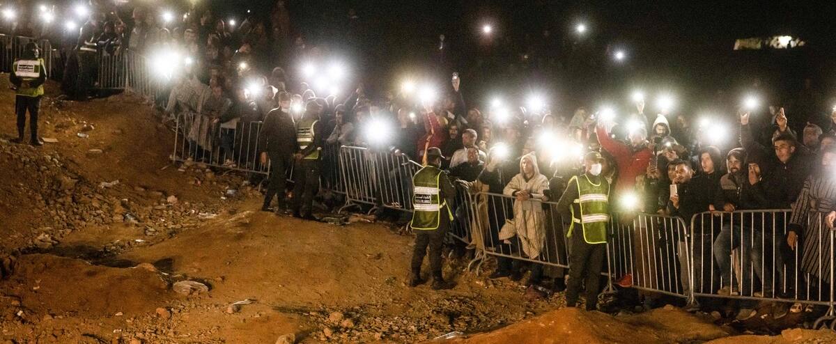 Après le choc, le Maroc enterre le petit Rayan