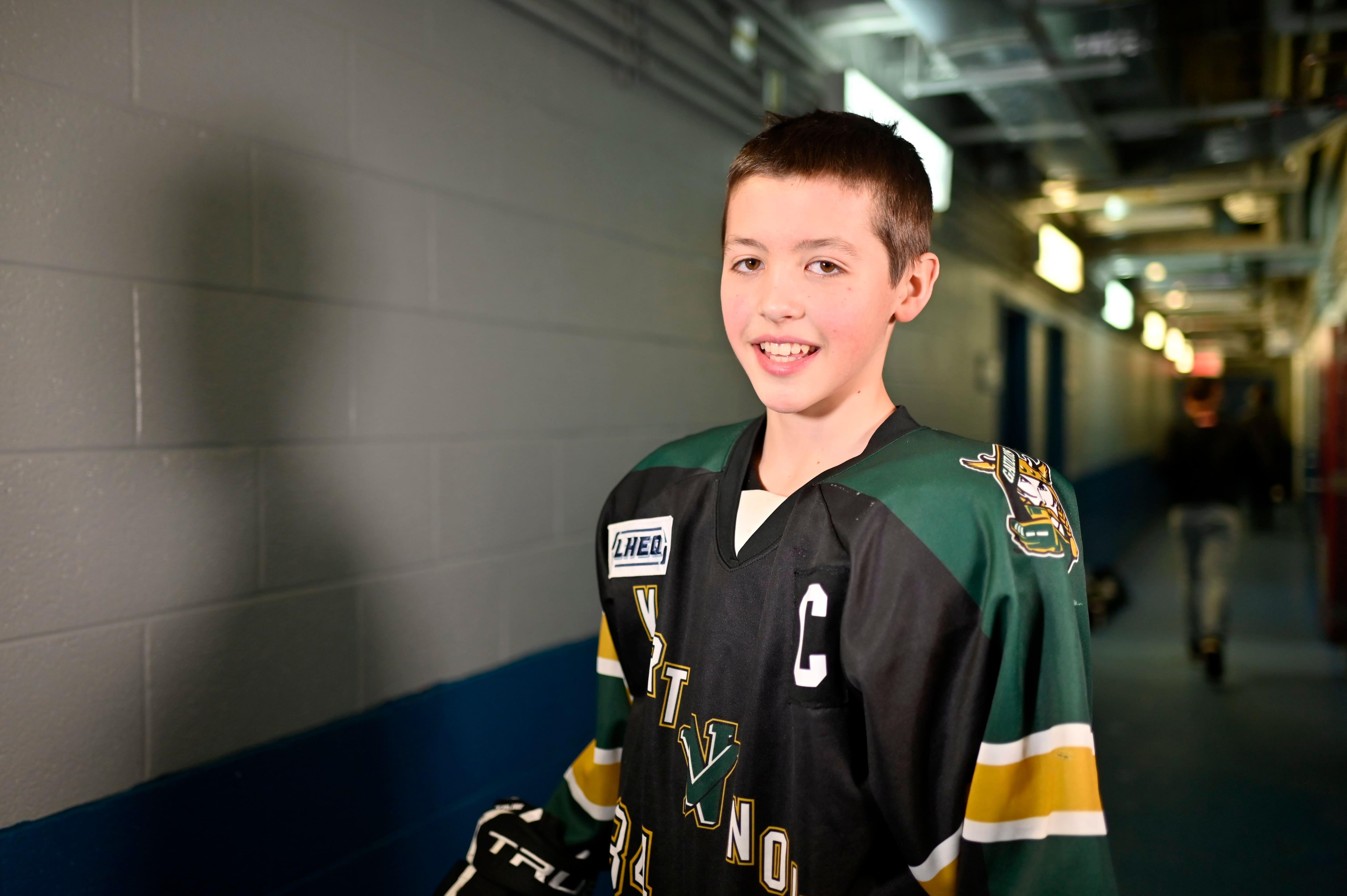 Caleb Desnoyers nas cores do Verde e noir da École Fadette, em janeiro de 2020.