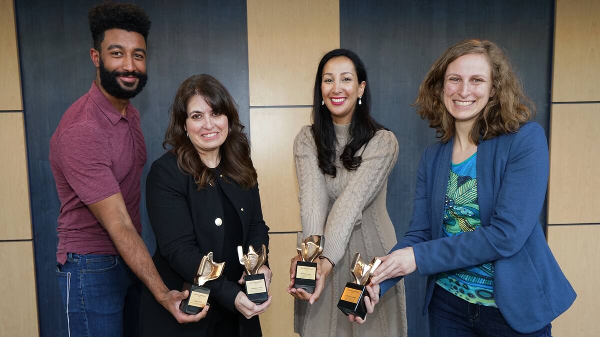 Un prix remis aux porte-parole en éducation des oppositions