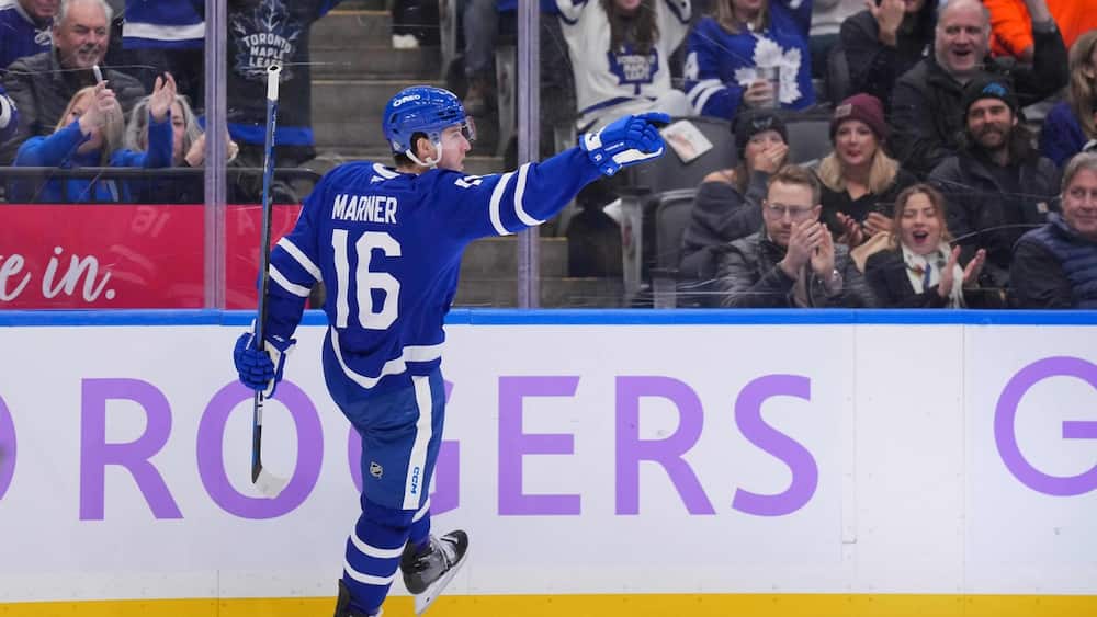 Maple Leafs: un doublé de Marner et une quatrième victoire de suite