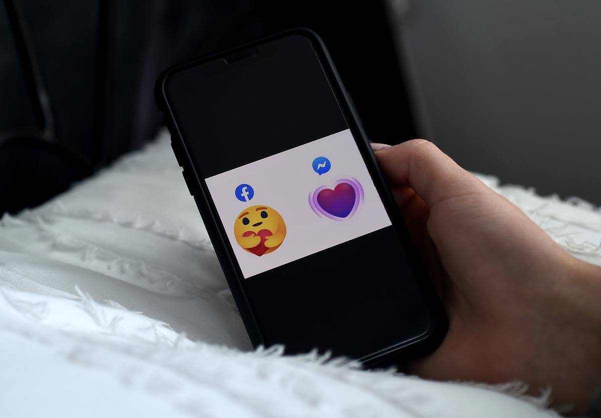 Facebook ajoute un câlin à ses réactions