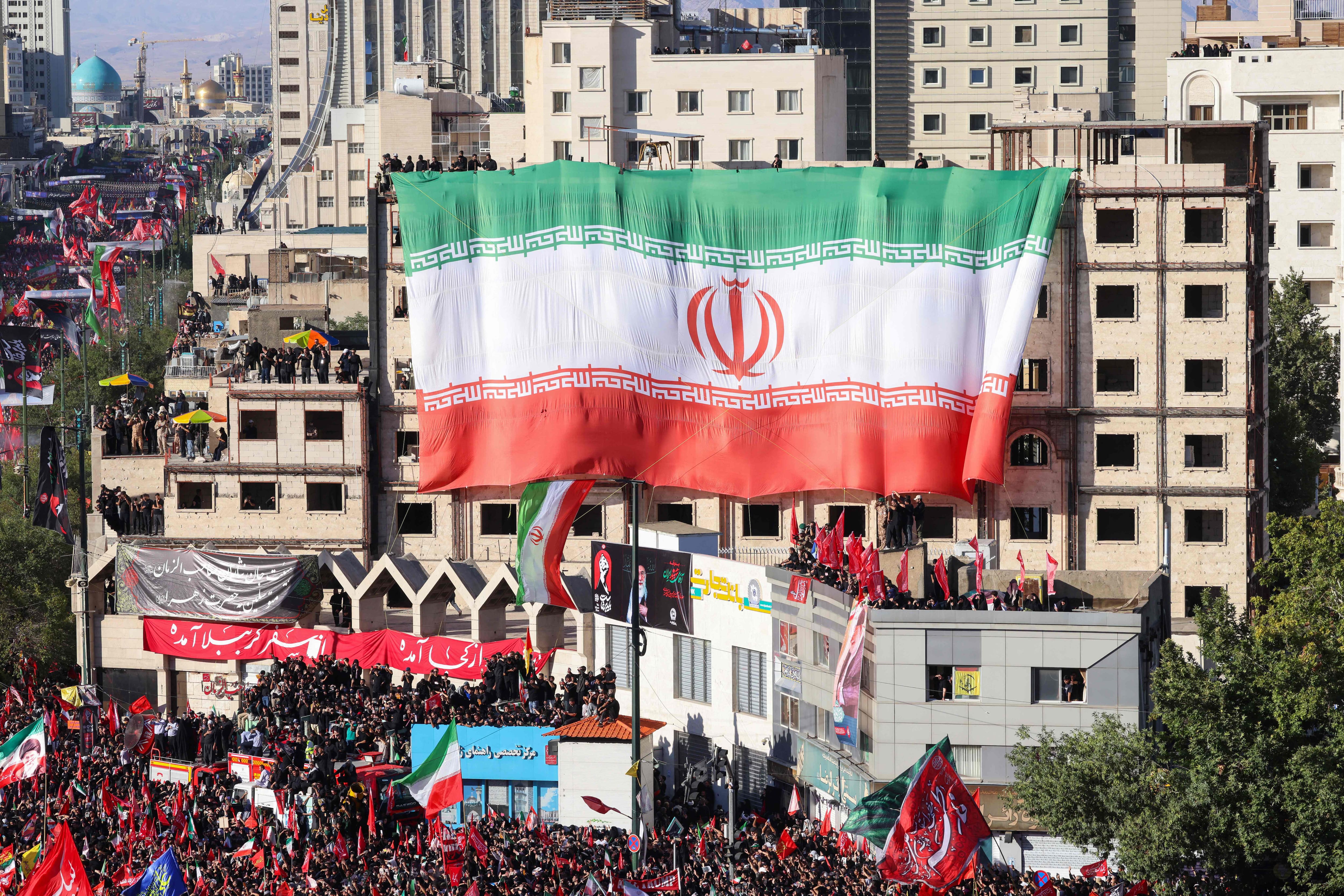 Iran denies the existence of negotiations with the United States