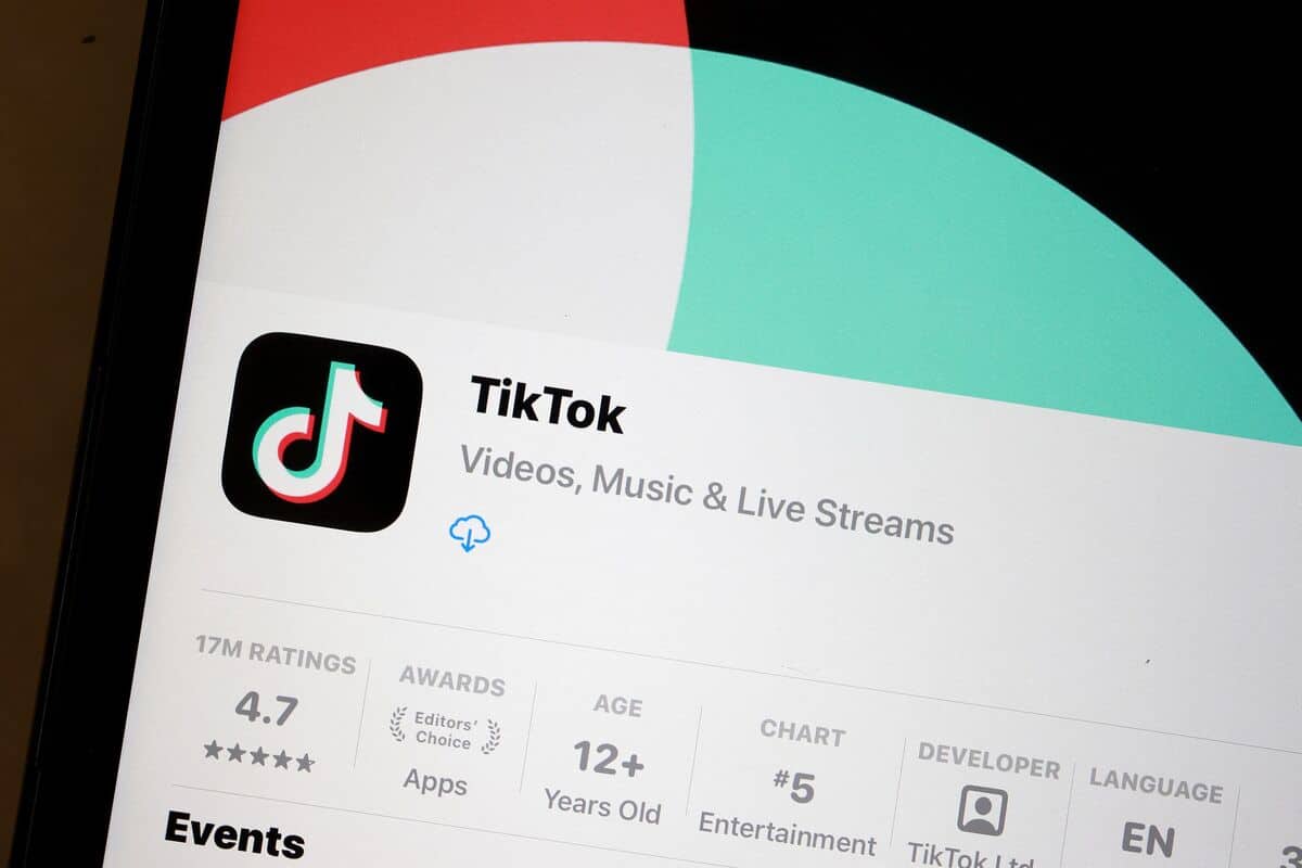 Tiktok va signaler automatiquement les contenus g&eacute;n&eacute;r&eacute;s par l'IA