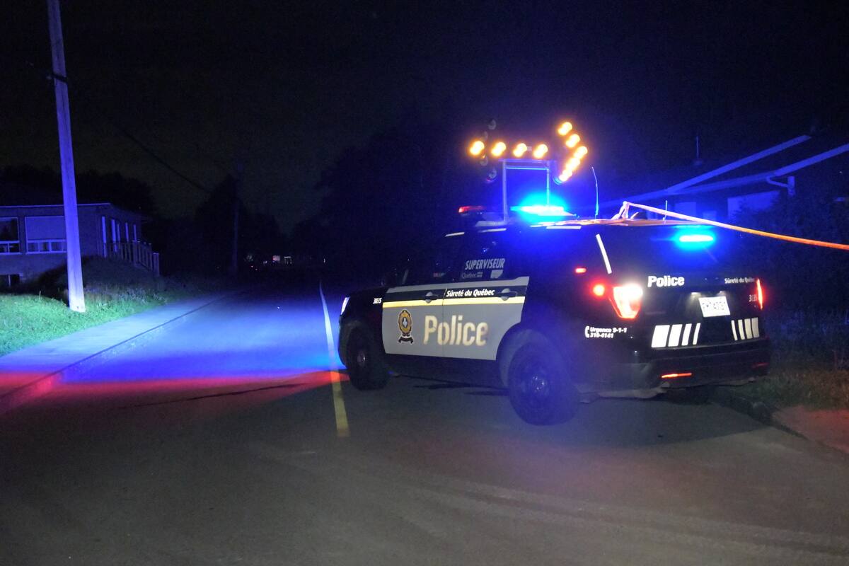 Le conducteur d&rsquo;une fourgonnette commerciale gravement bless&eacute;