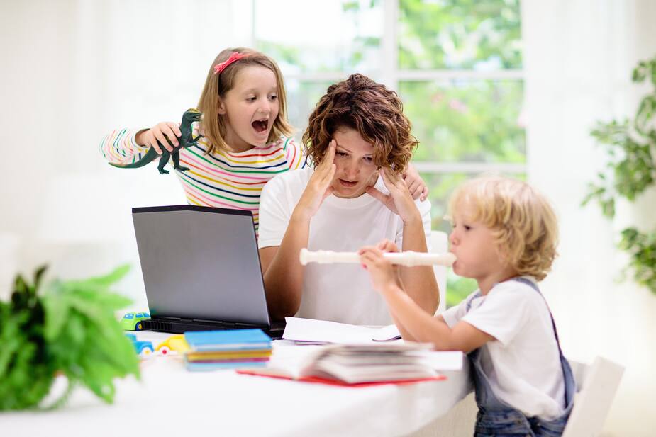 Image principale de l'article Télétravailler avec des enfants à la maison