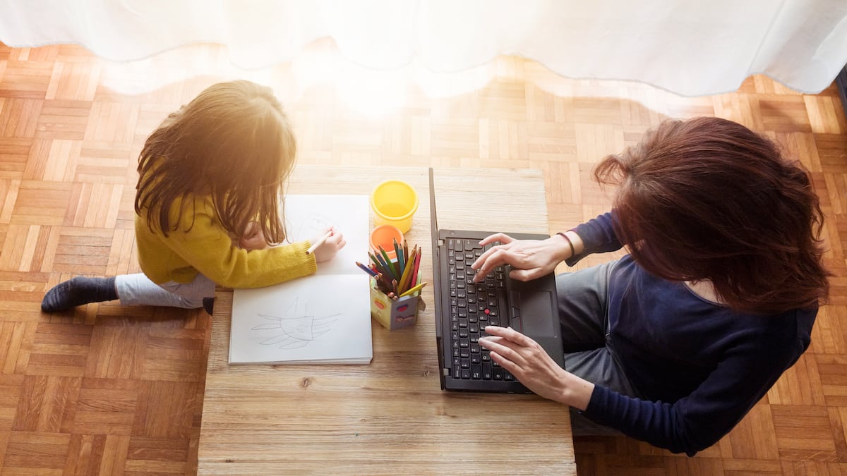 «C’est ridicule»: sa sœur lui envoie une facture pour avoir gardé sa fille