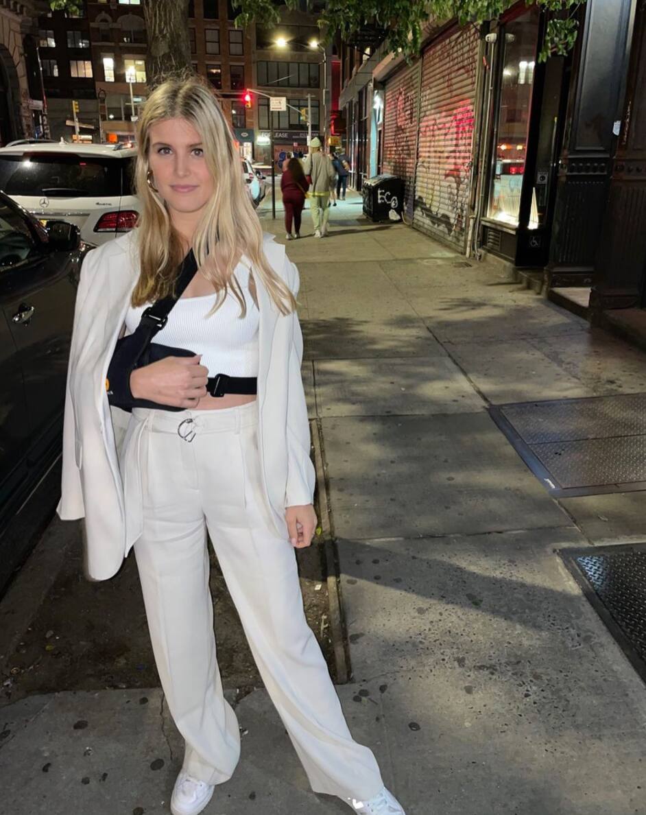 Des photos de son opération