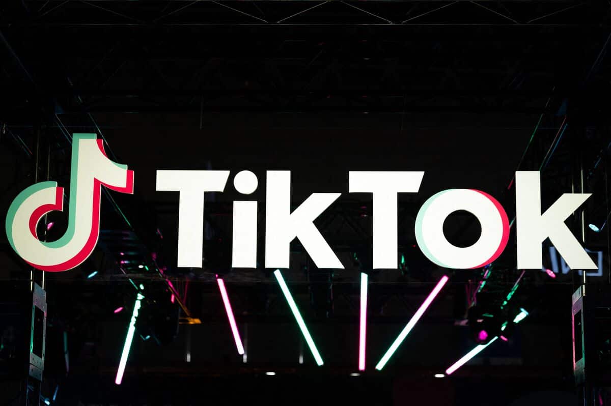Quebec bans TikTok from government phones