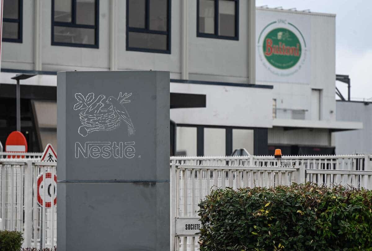 Scandale des pizzas contamin&eacute;es: Nestl&eacute; France inculp&eacute;