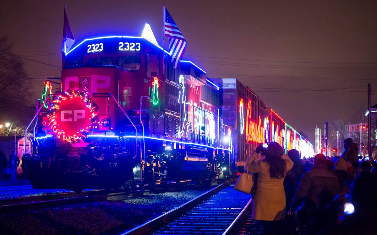 Le train des Fêtes 2024 passe ce weekend au Québec voici où et quand aller le voir JDQ