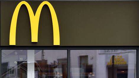 McDonald's retire certains déjeuners et salades de son menu | TVA Nouvelles