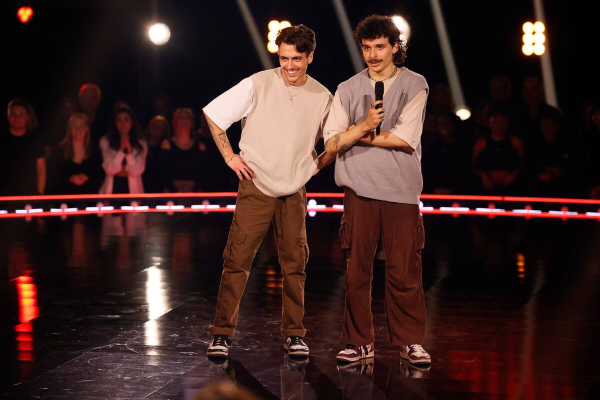 &laquo;R&eacute;volution&raquo;: de faux fr&egrave;res jumeaux se pr&eacute;sentent en duo