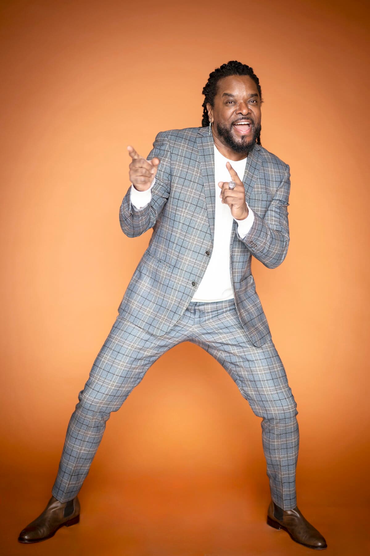 Revenu vivre au Qu&eacute;bec pour sa famille, l'humoriste Anthony Kavanagh livre sa recette du bonheur dans son nouveau one-man-show, &laquo;Happy&raquo;