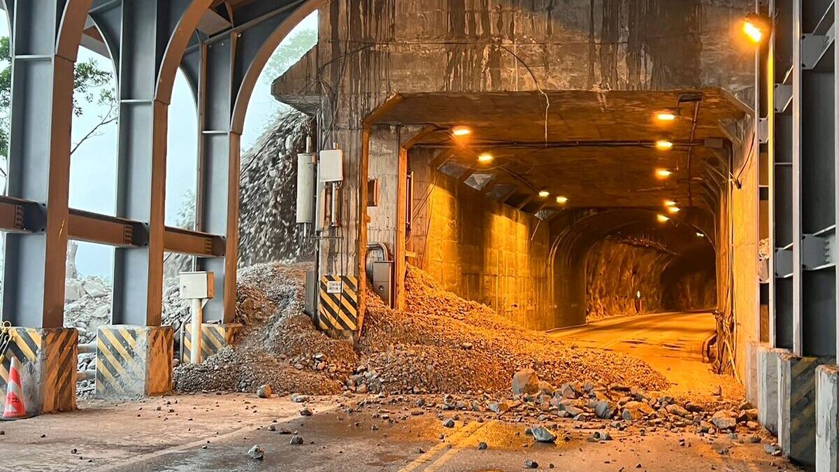 L'effondrement d'une autoroute fait 24 morts dans le sud de la Chine