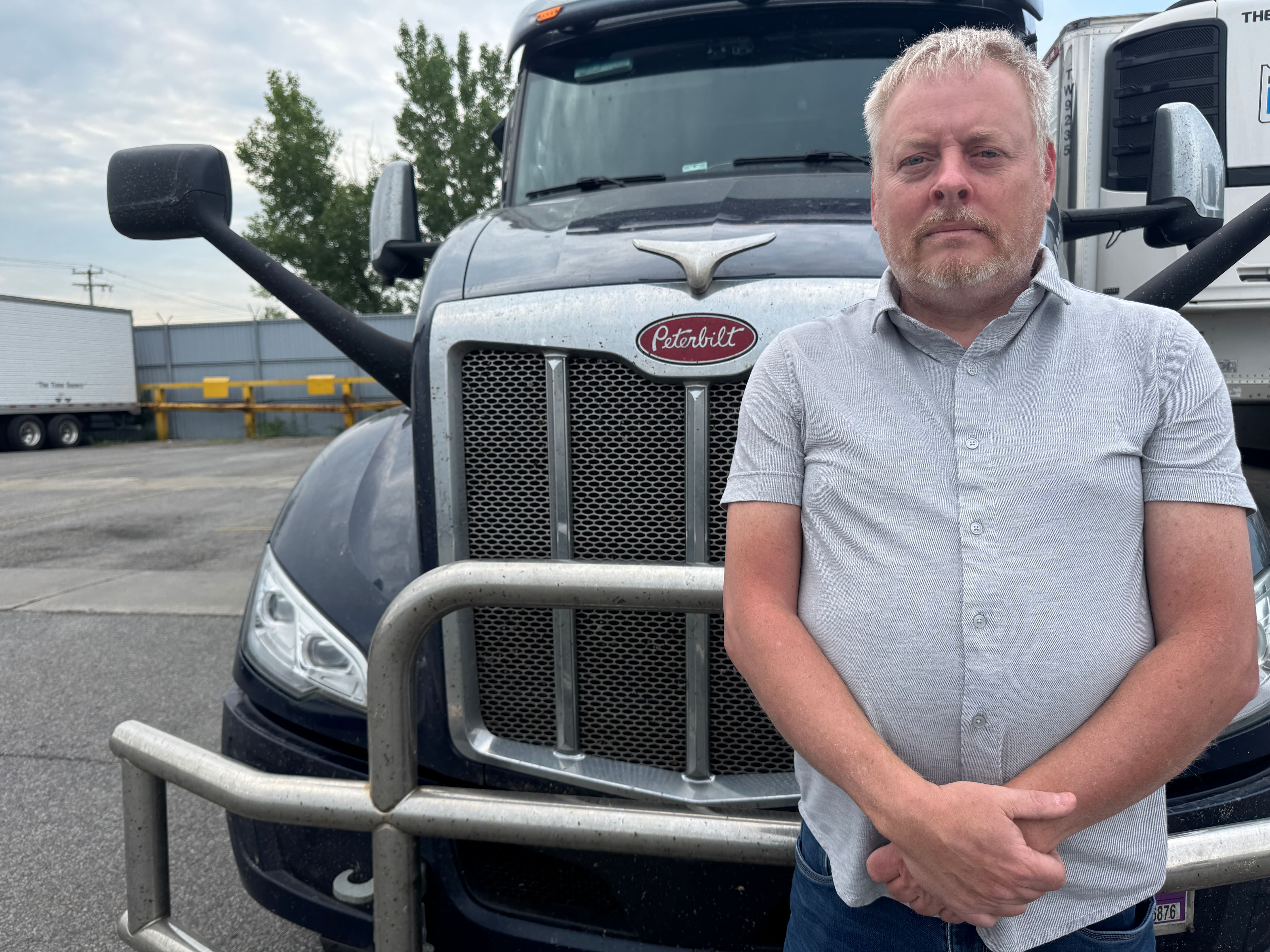 «On dirait qu’on ne s’en sort jamais»: la Métropolitaine est, fermée sur 11 km à Montréal en raison de travaux mal réalisés